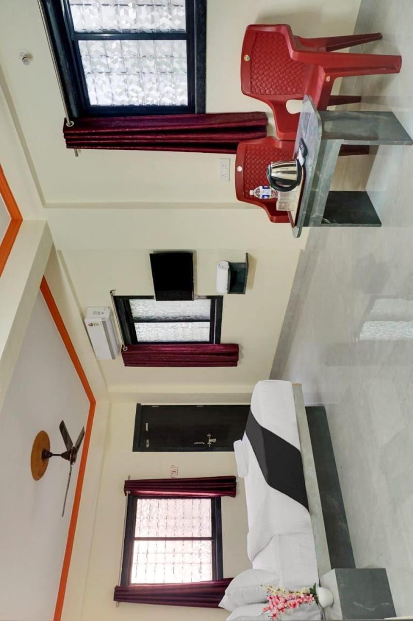 Hotel Paradise-Near Eon It Park Kharadi Pune Exterior foto
